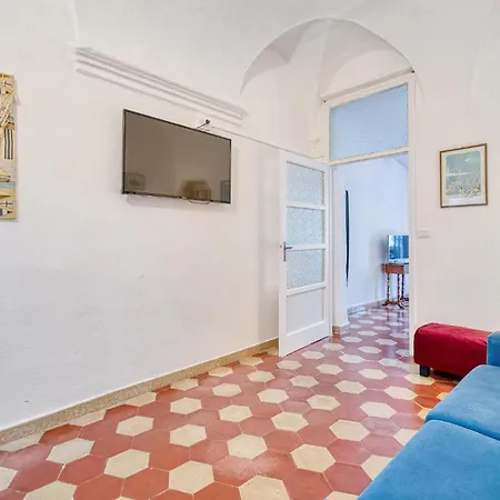 Stunning Apartment With Wi-Fi San Remo