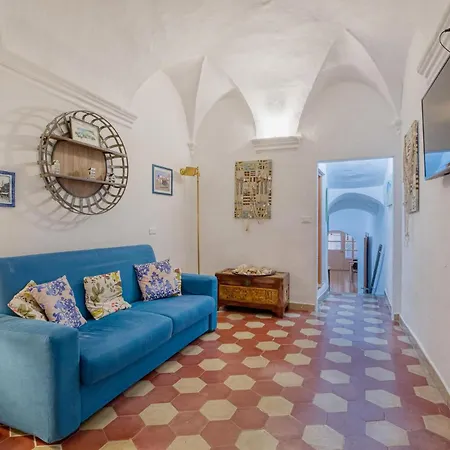 1 Bedroom Beach Front Apartment In Sanremo